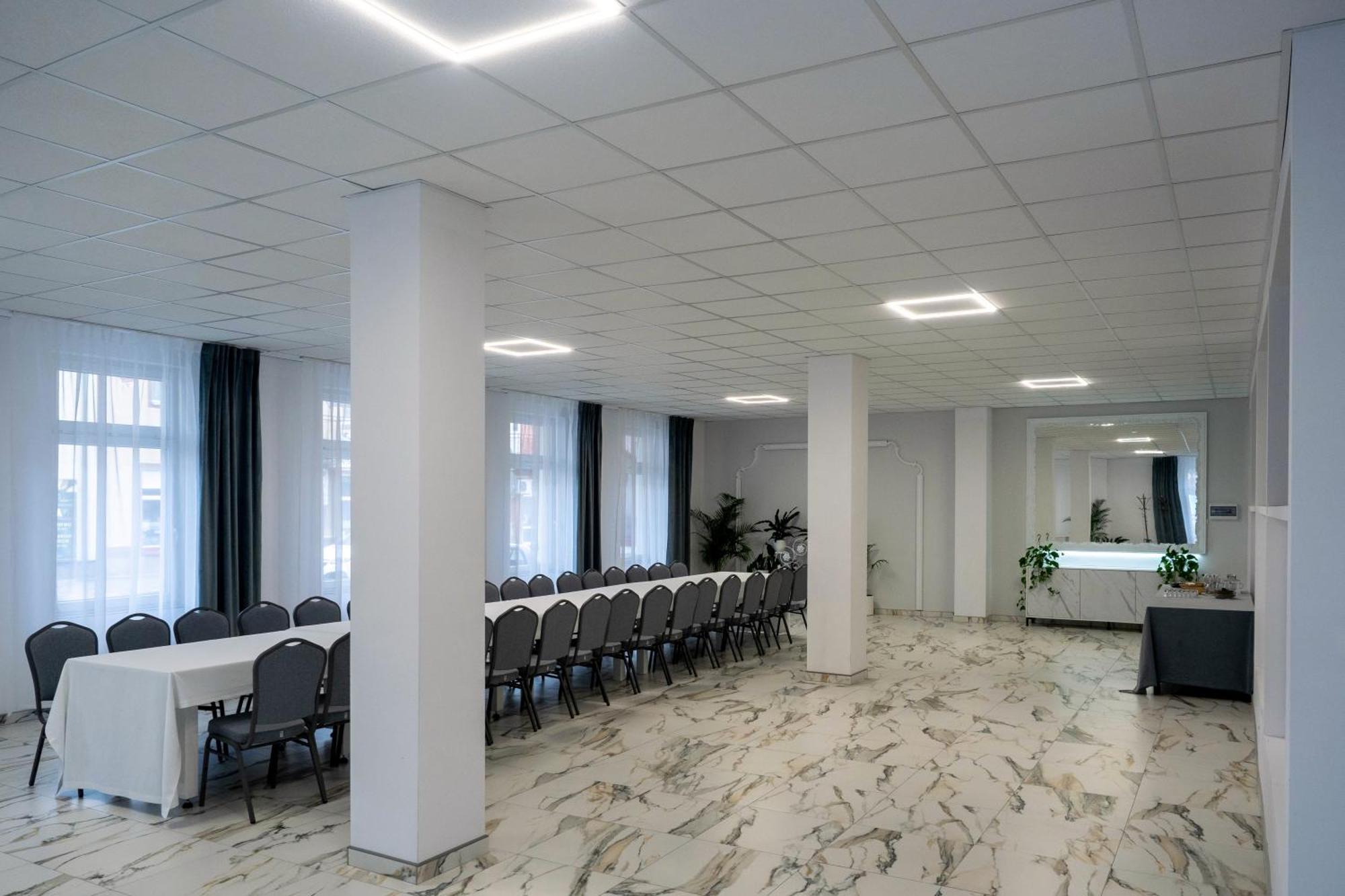 Perla Aparthotel Augustów Eksteriør bilde